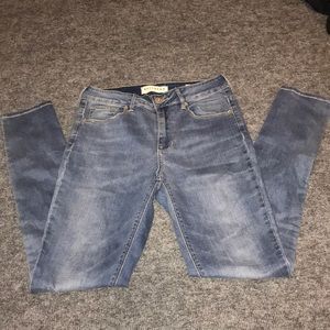 Women’s pacson bullhead jeans size 5